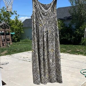 White Stag Black Yellow and White Sleeveless Maxi Sundress size L 12-14